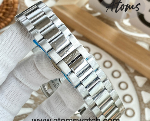 Omega Speedmaster Racing