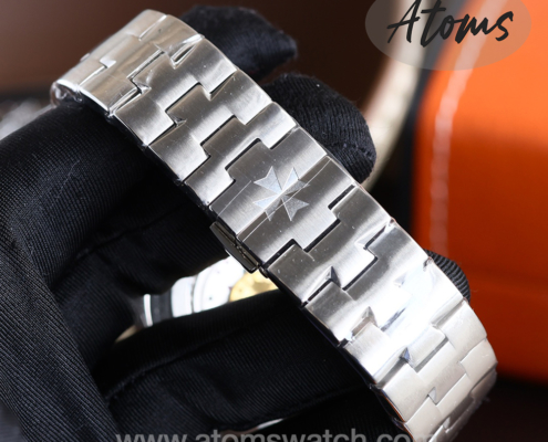 Vacheron Constantin Overseas Steel Case